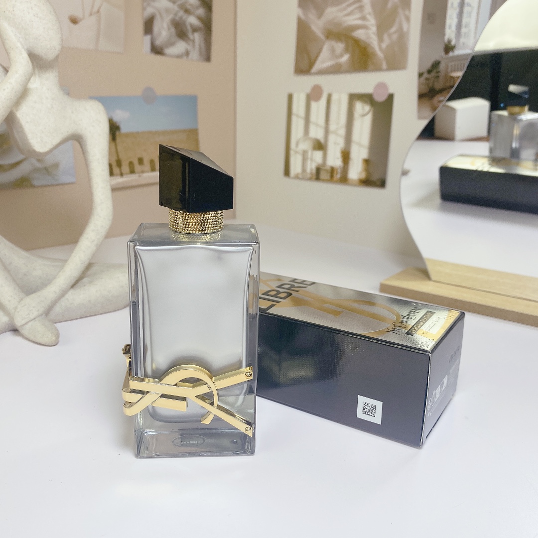 Saint Laurent perfume
